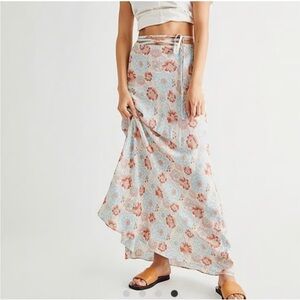 Free People floral print maxi skirt size large NWT